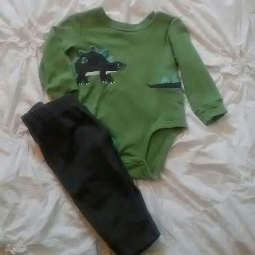 Carter's 9 months 2 Piece outfit